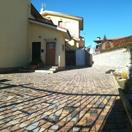 לינה וארוחת בוקר Complesso Turistico Aurora - & Poggio Picenze