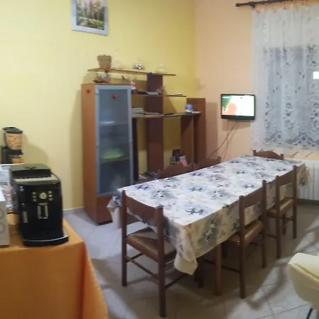 Complesso Turistico Aurora - & Frühstückspension Poggio Picenze