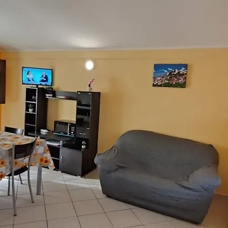 Complesso Turistico Aurora - & Frühstückspension Poggio Picenze