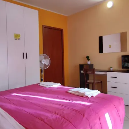 Complesso Turistico Aurora - & Nocleg ze śniadaniem Poggio Picenze