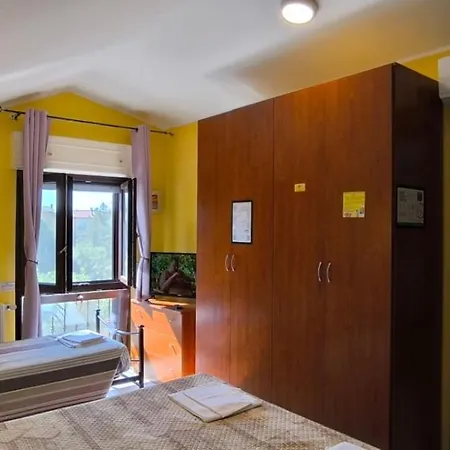 Complesso Turistico Aurora - & Bed & Breakfast Poggio Picenze