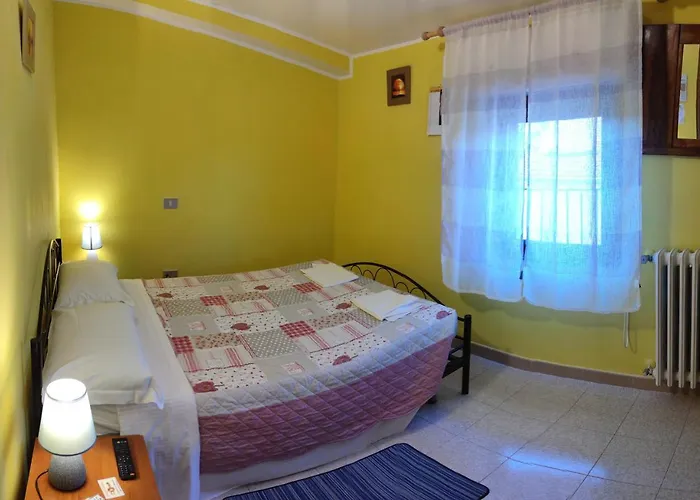 Complesso Turistico Aurora - & 4* Poggio Picenze