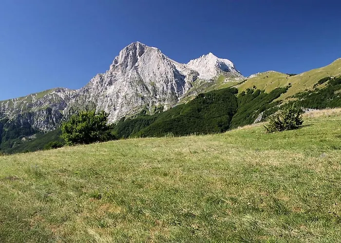 Complesso Turistico Aurora - & Poggio Picenze