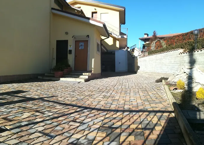 ベッド・アンド・ブレックファスト Complesso Turistico Aurora - & Poggio Picenze