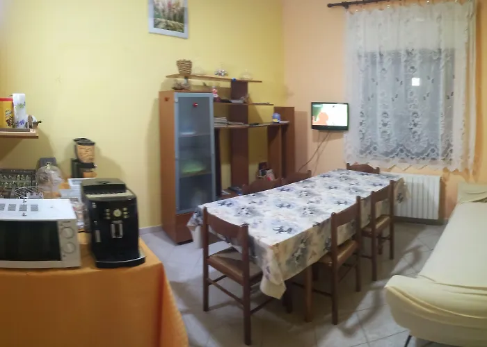 Complesso Turistico Aurora - & Panzió Poggio Picenze