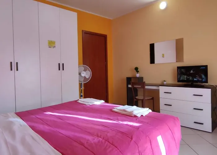 Complesso Turistico Aurora - & ベッド・アンド・ブレックファスト Poggio Picenze